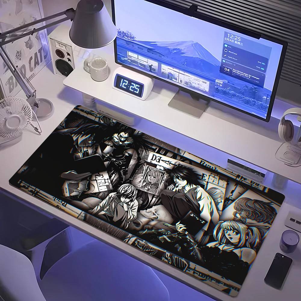 بساط مكتب ياباني بتصميم مانغا  - مراجعة Desk Setup Japan وسعره