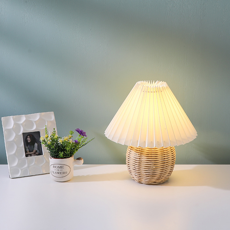 مصباح طاولة LED مطوي من SCKDAY - مراجعة Desk Setup Aesthetic وسعره